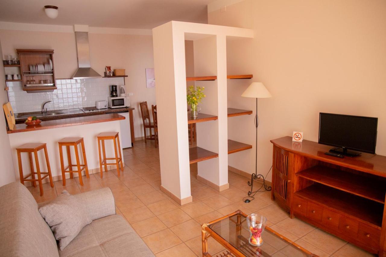 La Muralla Apartamentos 푸에르토나오스 외부 사진